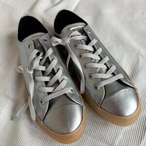 Converse Chuck Taylor All Star Shoes Junior size 6 Silver Metallic Shiny